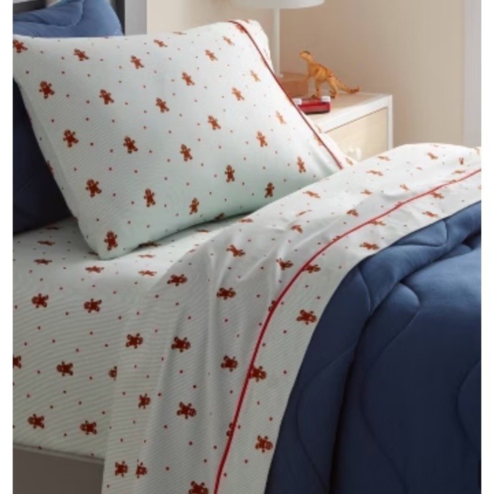 Pillowfort‎ Queen Gingerbread Dreams Cotton Flat Sheet Pillowcases Christmas